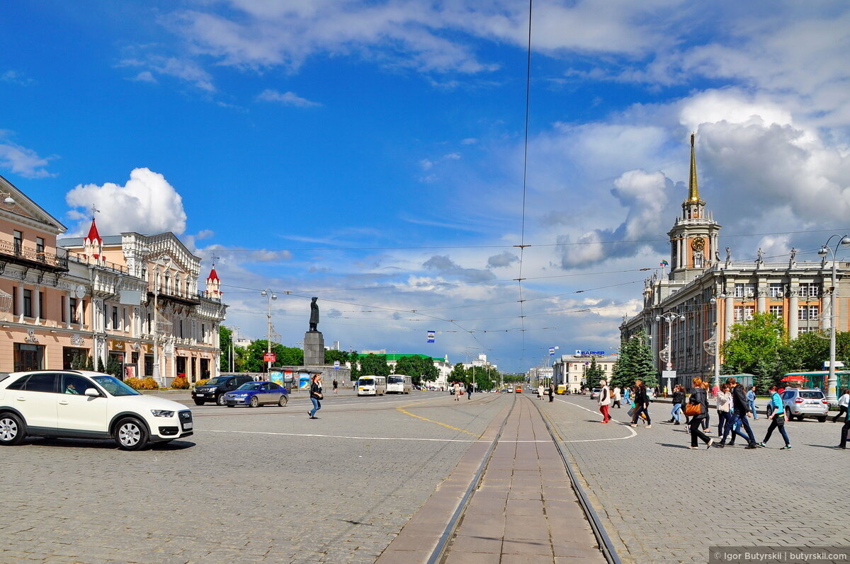 Лета екатеринбург. Екатеринбург площадь 1905 лето. Площадь 1905 года Екатеринбург панорама. Проспект Ленина 1905 Екатеринбург. Июнь Екатеринбург.