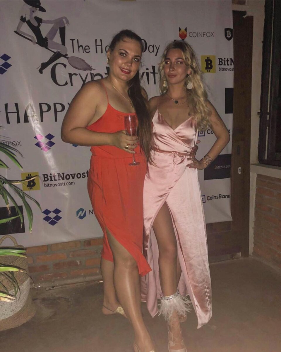 Екатерина Кондратенко - справа, Ирина Кочерга - слева