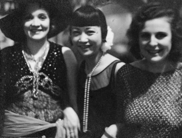 Гламурные фотографии Марлен Дитрих, Лени Рифеншталь и Анны Мэй Вонг на балу Пьера в Берлине, 1928 год.