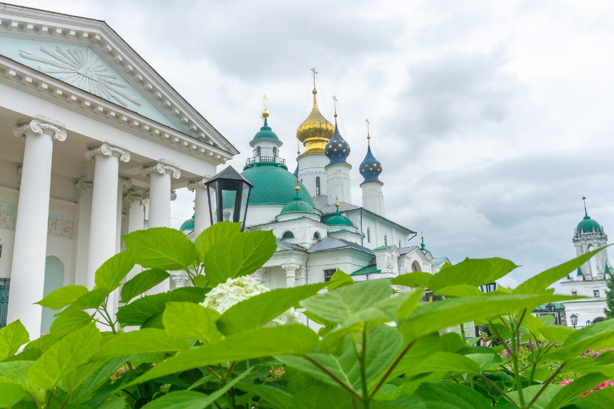 Спасо Яковлевский монастырь часовня вид сверху