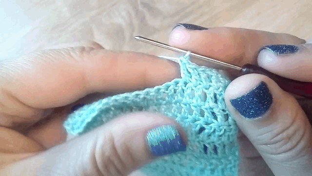  gif-урок как вязать столбик с накидом