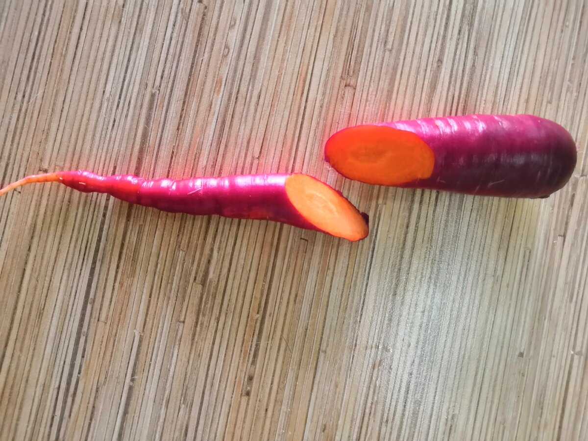 Красная морковь