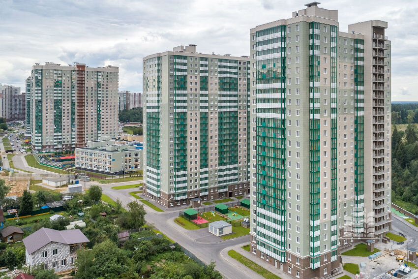 изумрудный квартиры от застройщика. усть курдюмская 49а. жилой комплекс изумрудный владивосток. комплекс изумруд владивосток. жк изумрудный барнаул.