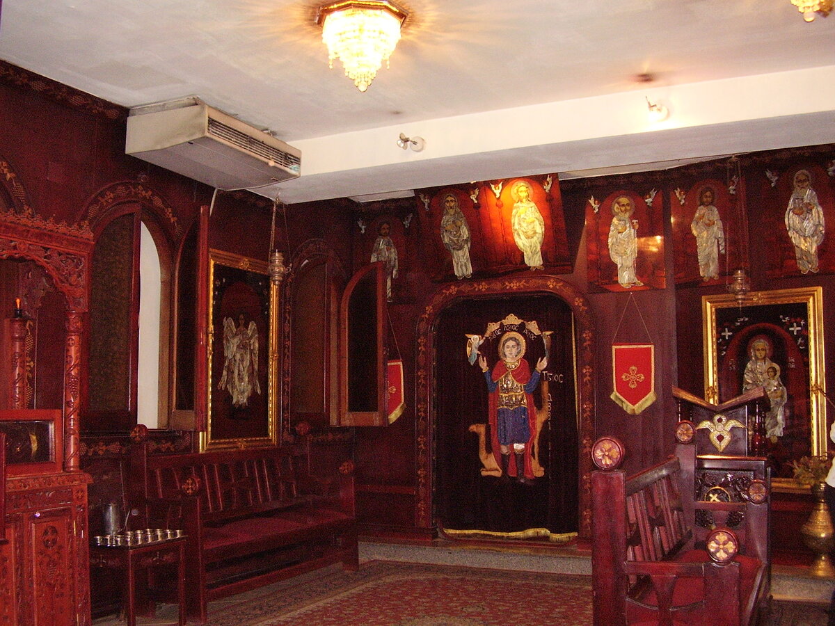 Коптская церковь в Хадабе (фото из личного архива 2005 года)