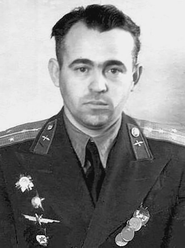 К.Я. Шеберстов (1919 - 1953) Летчик-ас истребительной авиации СССР во время войны в Корее. Участник Великой Отечественной войны. Фотография из открытых источников