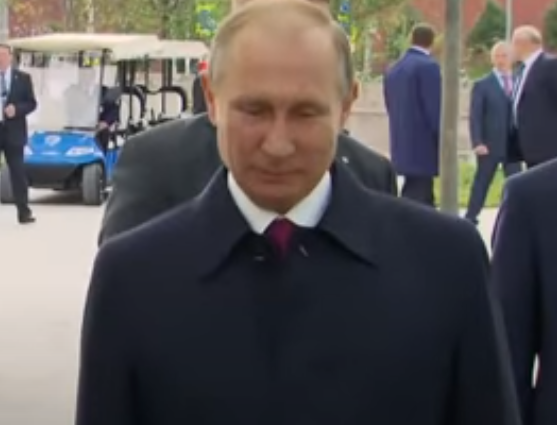 еще думает