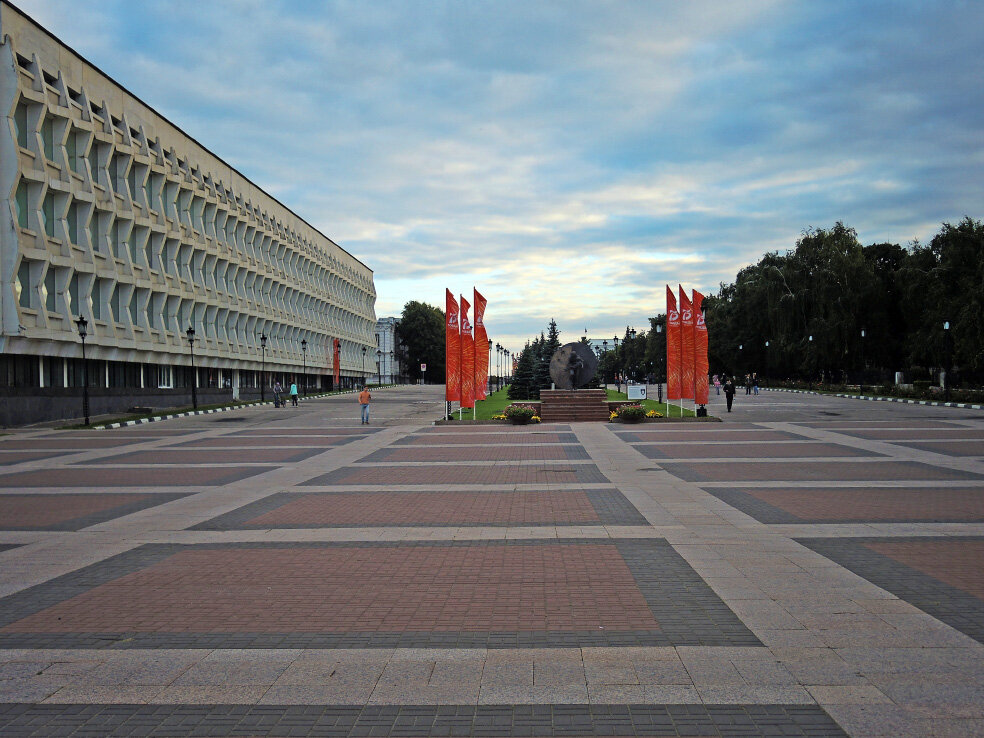 Памятник разумовскому в ульяновске фото