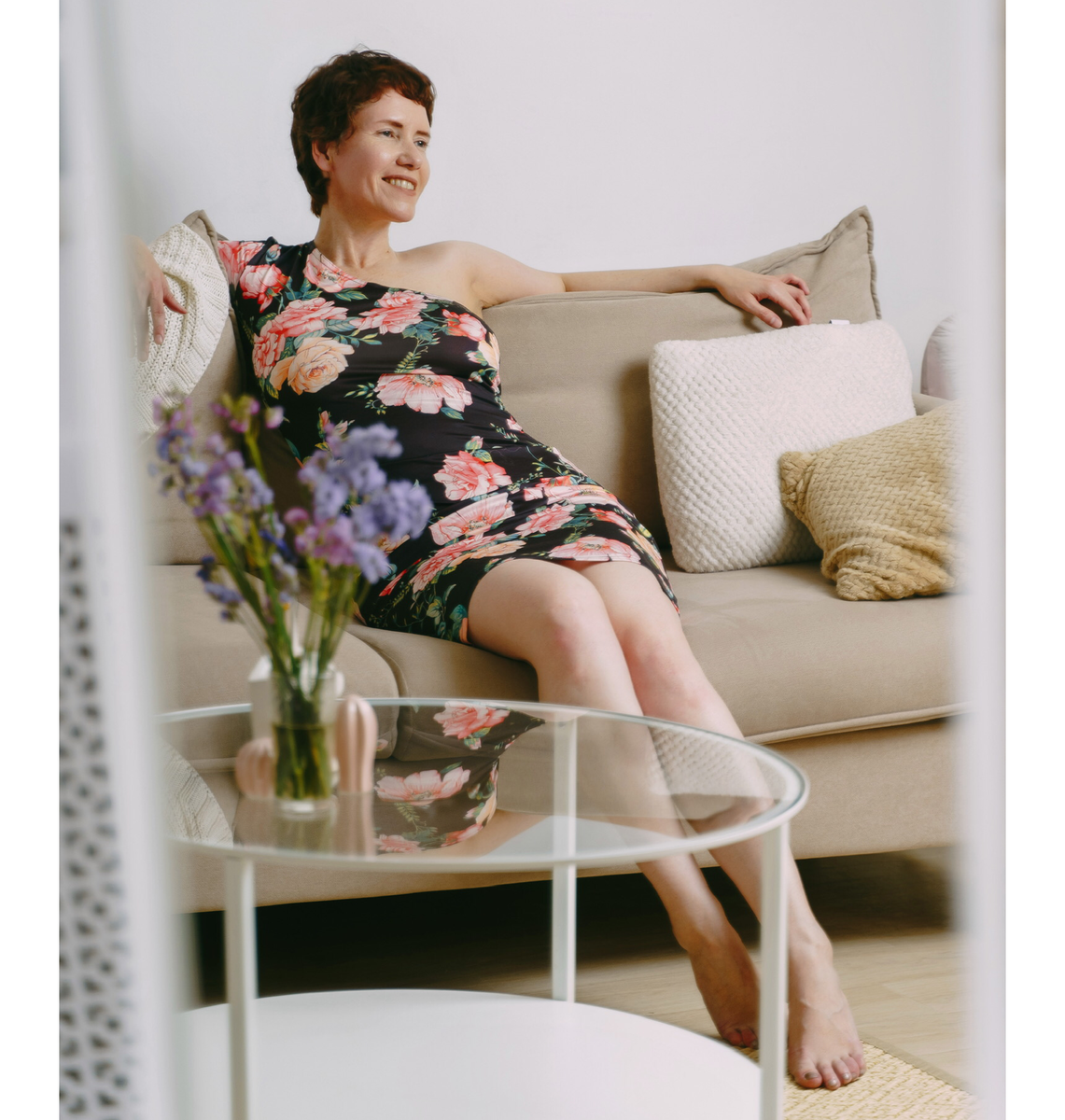 Если красиво сесть и хорошо сфотать, то лишние килограммы почти незаметны!