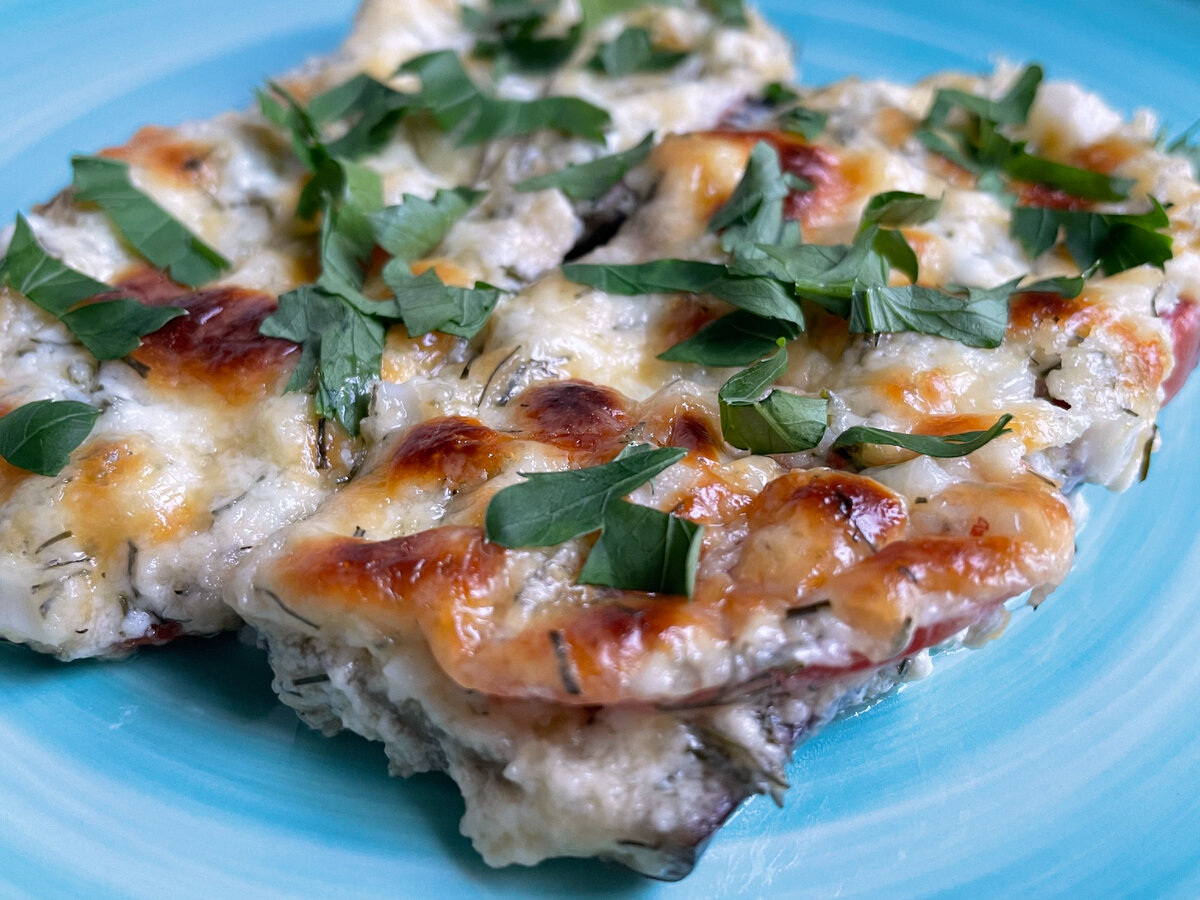 Баклажаны с сыром, чесноком и помидорами в духовке — рецепт с фото пошагово