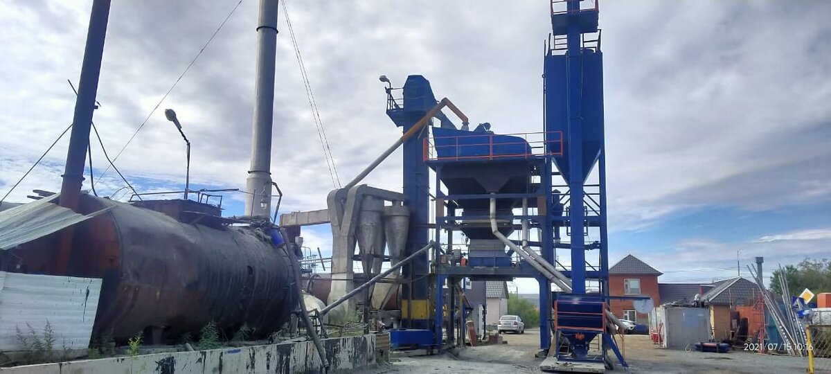 В Салехарде закончили модернизацию асфальтобетонного завода.произведена модернизация на 5 фракций с увеличением производительности! -Установлено агрегат минерального порошка
-Элеватор минерального порошка с растаривателем биг-бегов
-Агрегат целлюлозной добавки
-Модуль адгезионной присадки
-Новая кабина управления
-Грохот 5 фракций
-Горячий бункер 5 фракций
-Смеситель замес 1000кг
