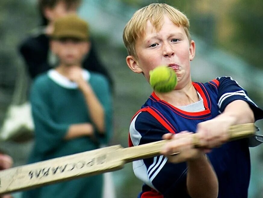 В лапту играют и сегодня. Источник: gorodkovrov.ru