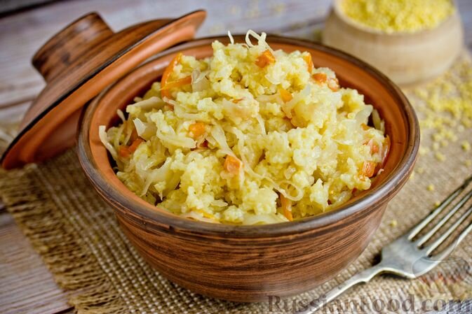 Несладкая пшенная каша. Пшенная каша с капустой. Пшенная каша с капустой. Квашеная капуста с пшеном. Каша из капусты.