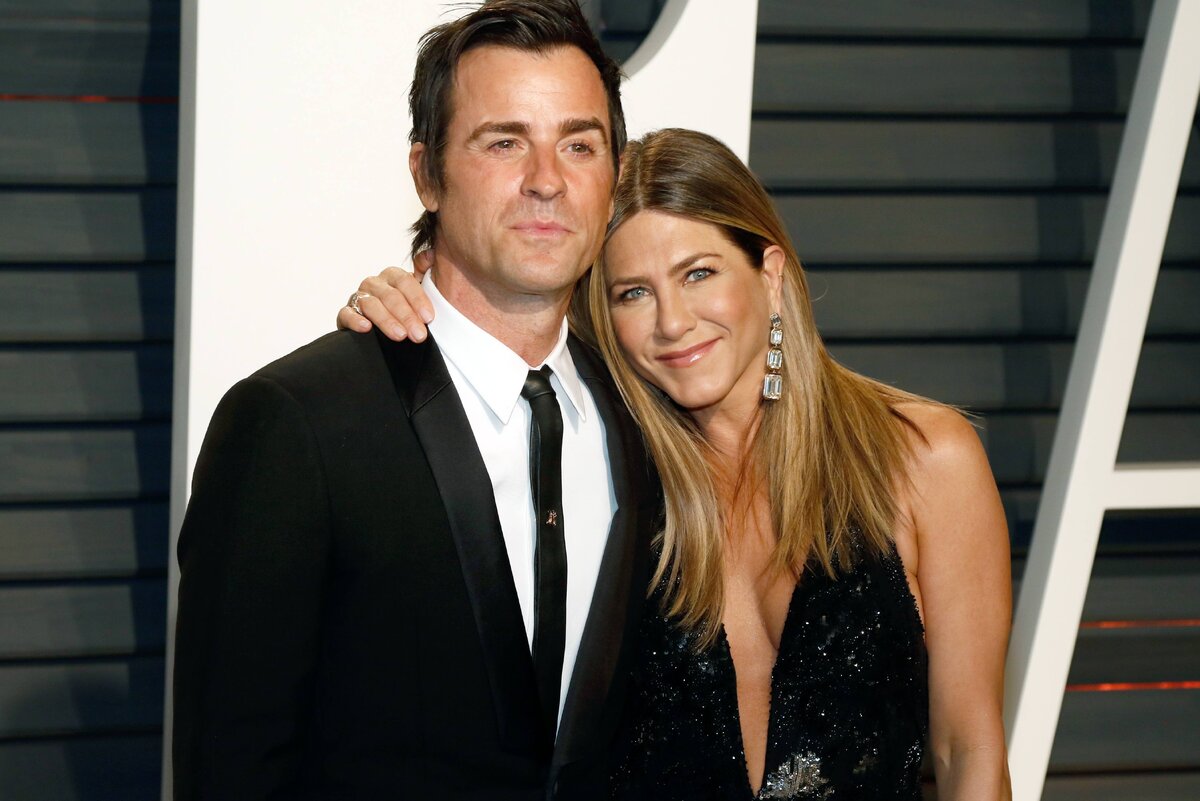    Дженнифер Энистон и Джастин ТеруLegion-Media