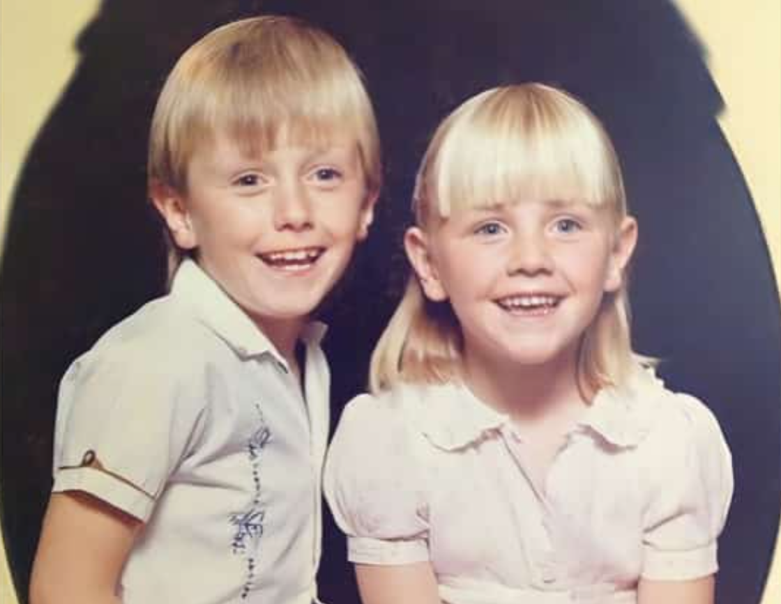 Брэд и Рене - дети Морны Эйткен