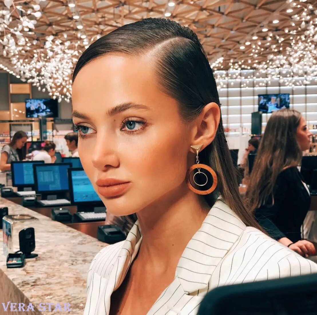 Правообладатель фото Саша Маркина. Фотообработка Vera Star.
