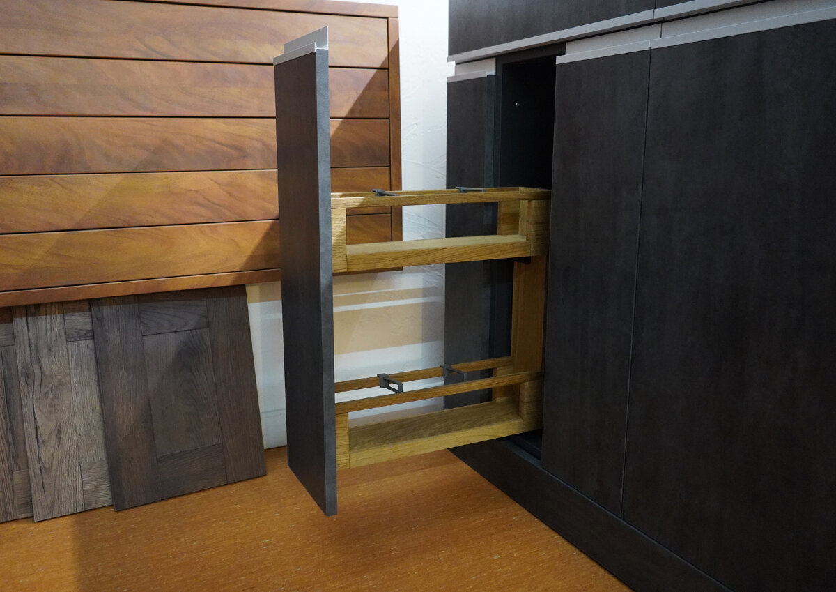 Бутылочница двухуровневая из массива дуба с рейлингом в шкаф 150 мм, серия TETRIS от ONLY-WOOD