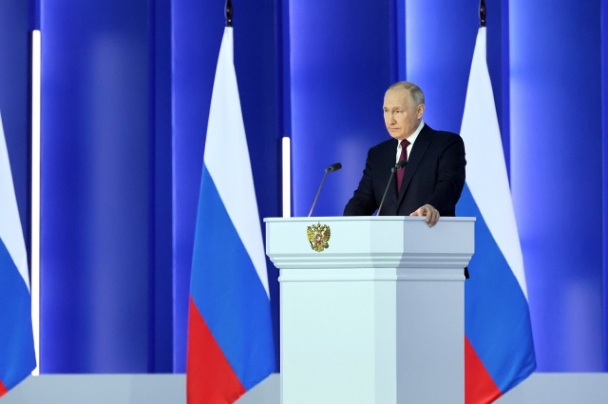    Политолог Дудчак рассказал о сигнале Путина Западу во время послания