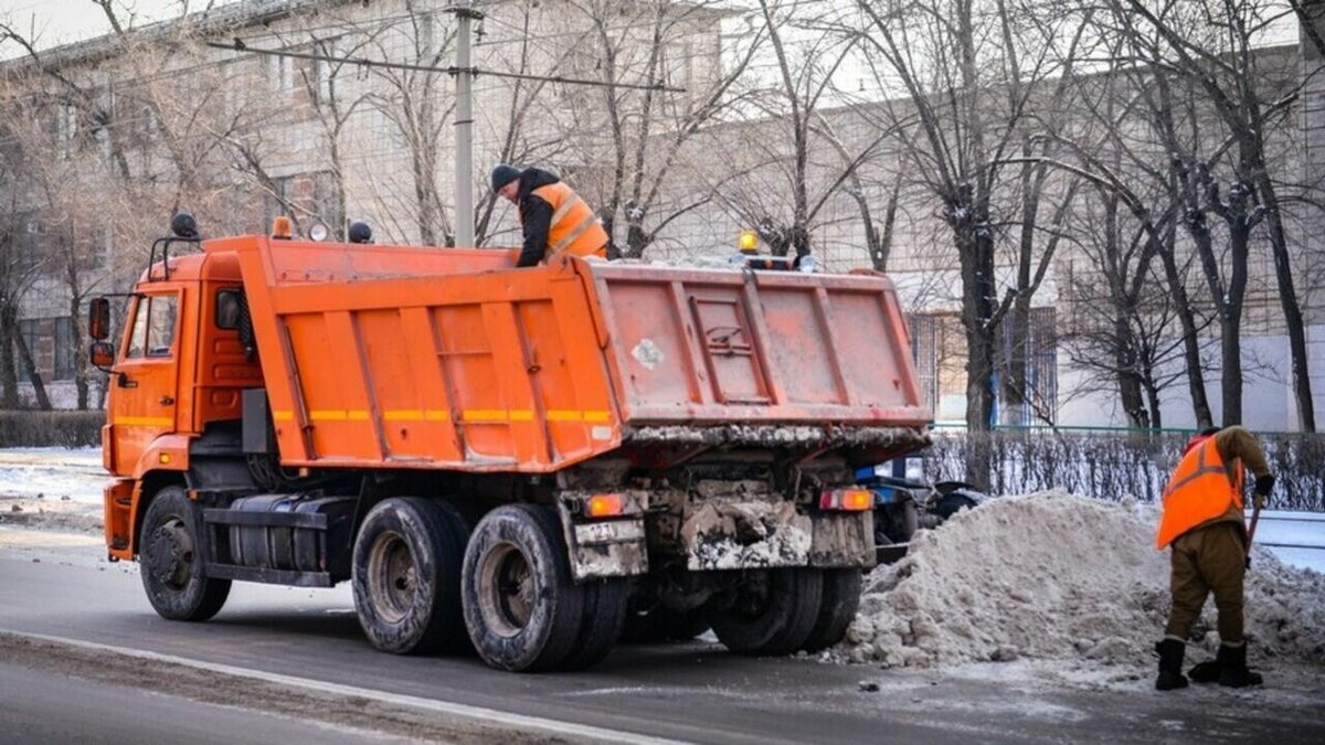     Инцидент с грузовым автомобилем произошел на улице 1-й Красной звезды.