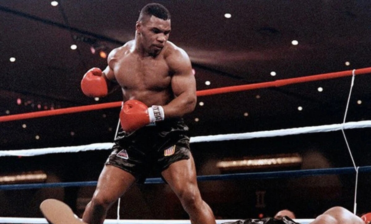 Великий и неповторимый Тайсон на ринге.