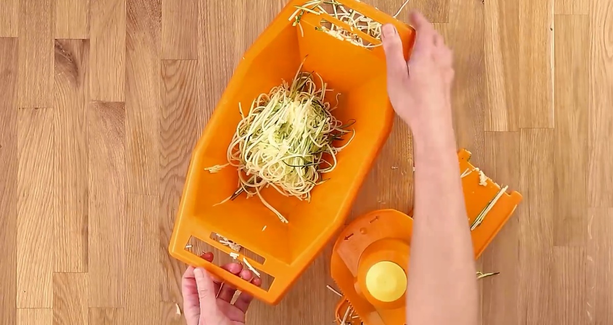 Вот такое перекати-поле получается