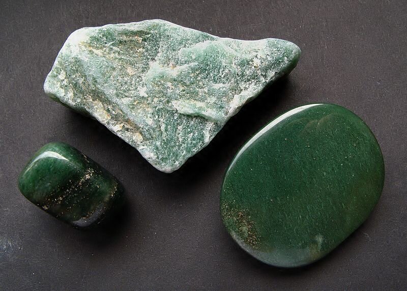 Драгоценные и полудрагоценные камни зеленого цвета:как называются, цвета,фото