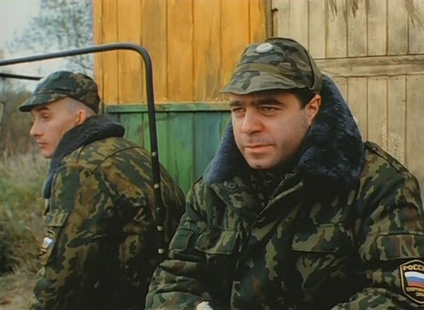 "- Видишь суслика? - Нет! - Вот и я не вижу. А он есть..." Фрагмент из к/ф "ДМБ"
