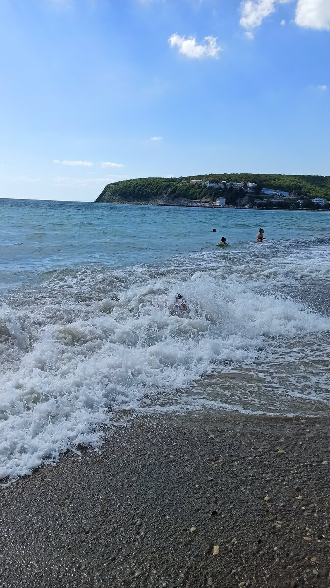 Поселок Новомихайловский черное море