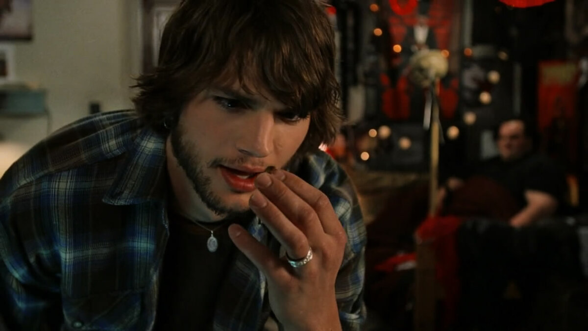 Обложка музыкального альбома с бабочкой. Эффект бабочки бабочка. Эффект бабочки. Ashton kutcher эффект бабочки. Это бабочки эффект песня.