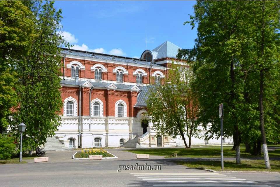 Улицы города гусь хрустального. Фото музея Ленина в городе Гусь Хрустальный. Дом культуры на улице Ломоносова Гусь Хрустальный. Турфирмы Гусь Хрустальный.