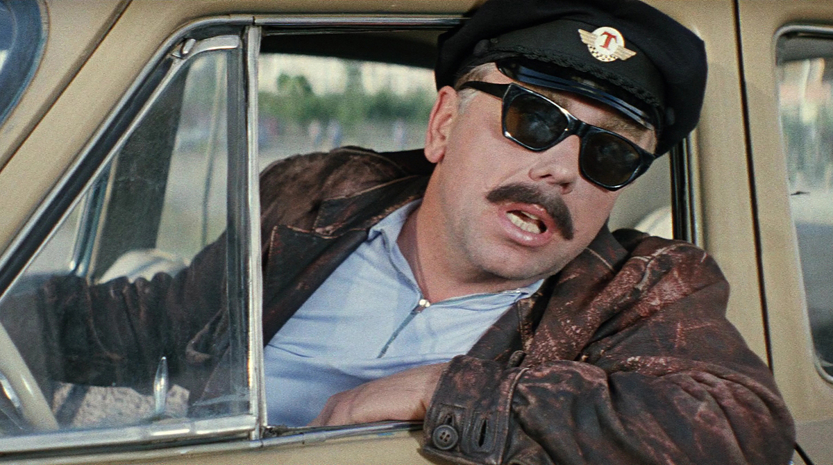 Кадр из фильма "Бриллиантовая рука"