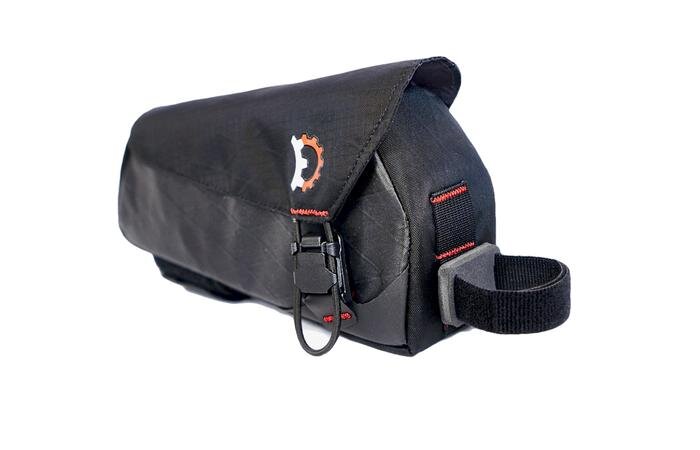 "Бензобак" на верхнюю трубу. Revelate Designs