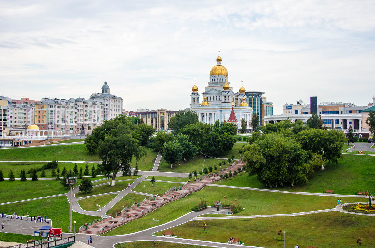 Саранск. Центр города. Кафедральный собор святого праведного воина Феодора Ушакова. (https://yandex.com/collections/card/5b0f207fcff35f60a4963faf/)