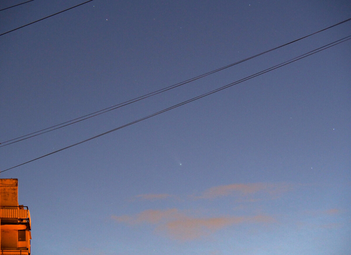 Комета C/2020 F3 (NEOWISE). Экспозиция 2". ISO 800.