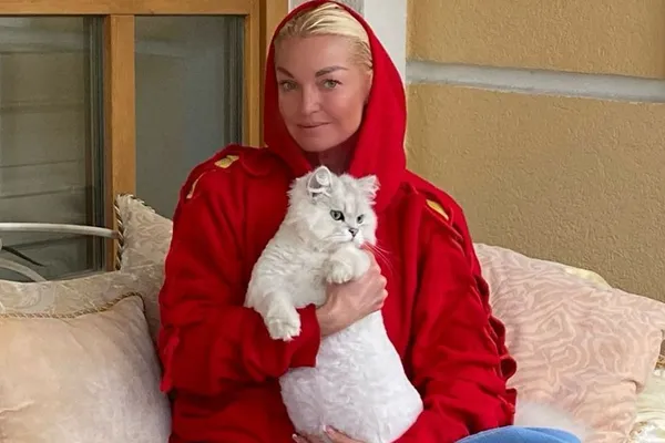 instagram.com/volochkova_art 