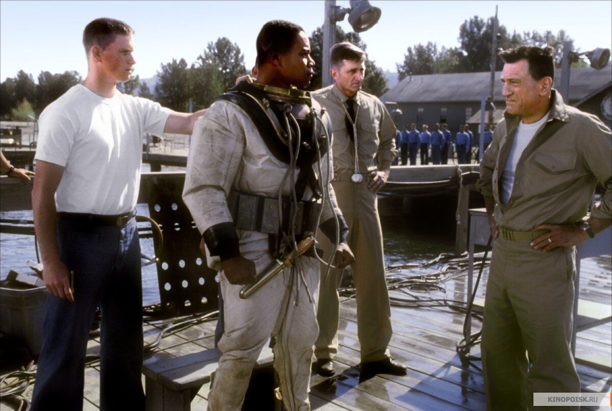 Кадр из фильма "Военный ныряльщик".