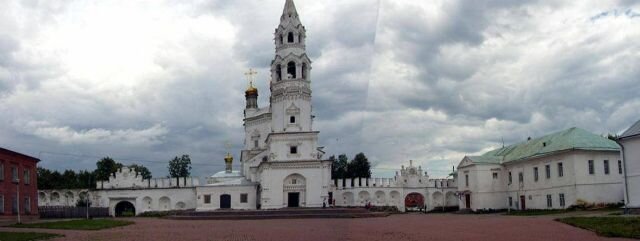 Двор Верхотурского кремля