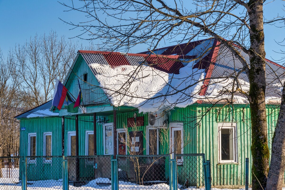 Коттеджный поселок светлана поляна. Коттеджный поселок солнечная поляна. Поселок поляны. Коттеджный поселок полянка владимирская. Полянка новая рига поселок.