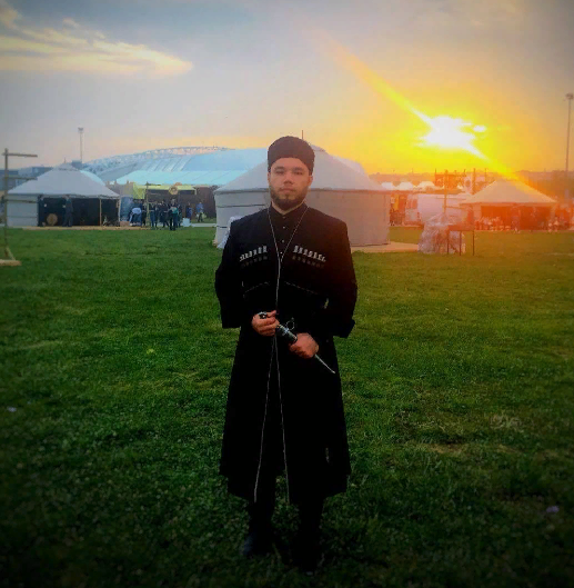 Студент стамбульского университета Алим Махсутов, ногайский активист, участник  конференций  общественной организации "Юрт Нугайлар"