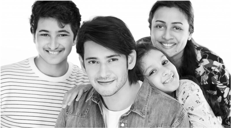 Махеш Бабу и Намрата Широдкар с детьми - https://clck.ru/TFQiG