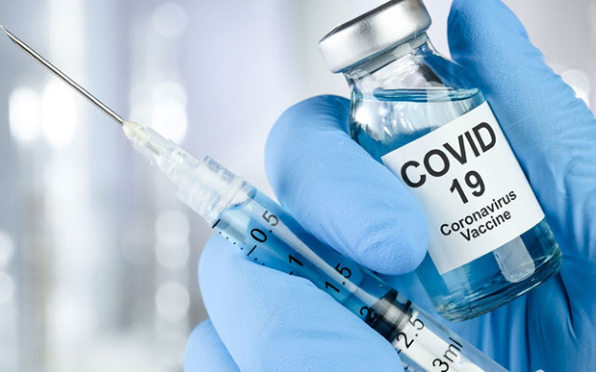 EMA (Европейское агентство лекарственных средств) опубликовало отчет о количестве побочных эффектов при вакцинации от COVID- 19 европейскими вакцинами.