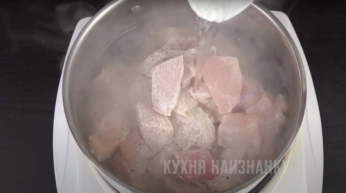 Диетический гуляш из курицы