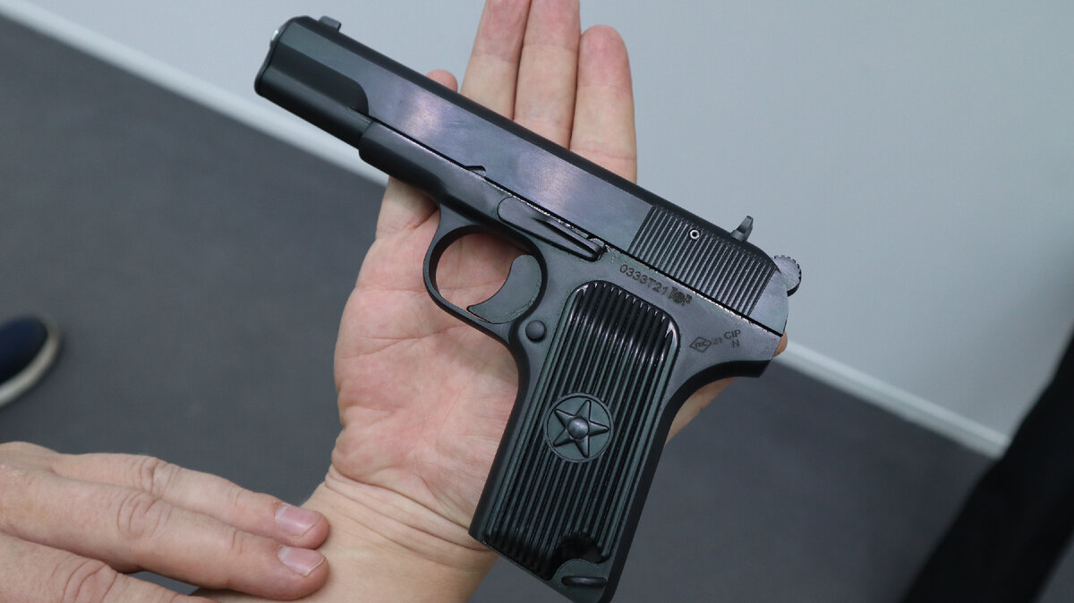 Пистолет Тень-28, представленный на стенде ГК "Шанс", в рамках выставки ОРЁЛ Экспо | Русский ОРУЖЕЙНИК, 2021 