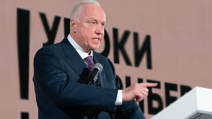 АЛЕКСАНДР БАСТРЫКИН НАЗВАЛ ЕГЭ "ПЫТКОЙ ДЛЯ МОЛОДЁЖИ". ФОТО: ДЕНИС ГРИШКИН / АГН "МОСКВА" 