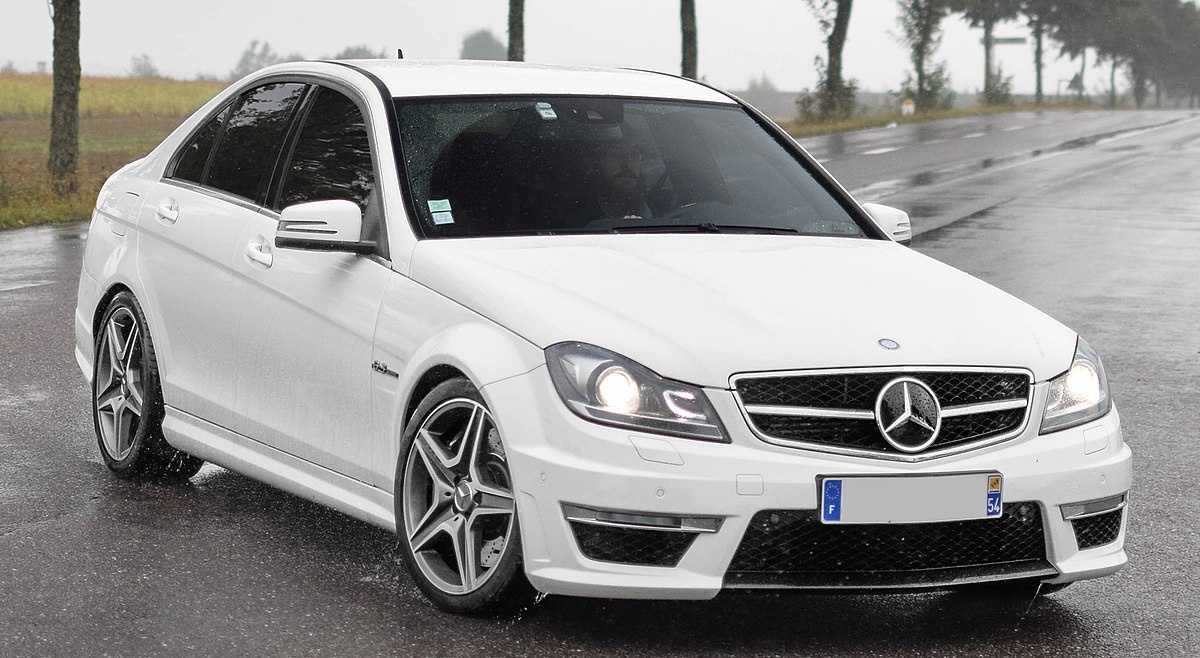                                                    Mercedes-Benz C63 AMG(W204) 