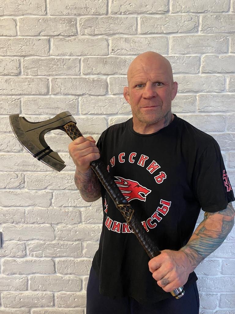 Джефф Монсон на своем дне рождения