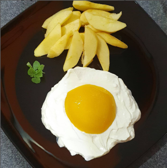 Дорогие мужчины, завтра Международный женский день. Предлагаю Вам порадовать своих любимых дам. Приготовьте для них очень вкусный и полезный завтрак.