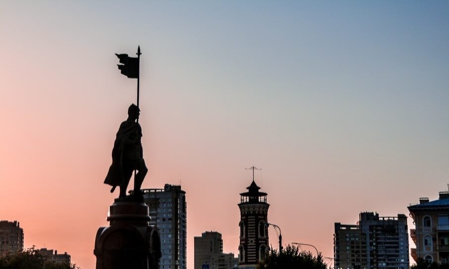 Плохая примета переименовывать не тобой построенное