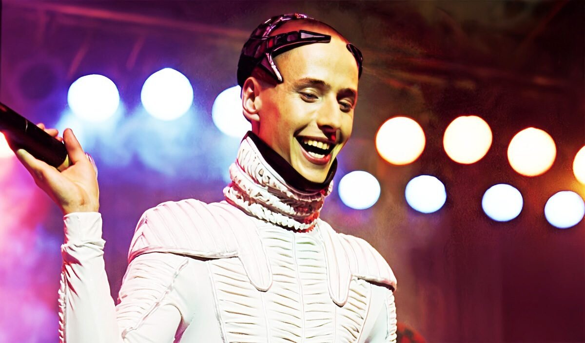 Витас в эпоху альбома Философия чуда, 2001 год