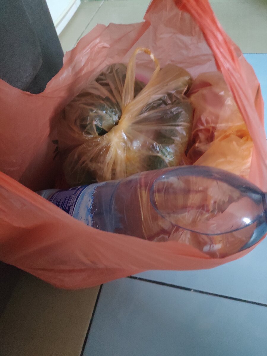 Пакет с продуктами