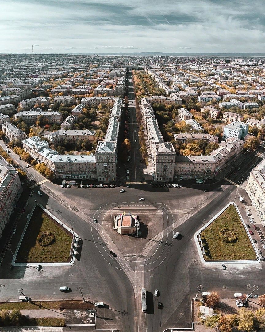 Магнитогорск фотографии. Магнитогорск центр города. Магнитогорск площадь города. Сковородка Магнитогорск площадь.